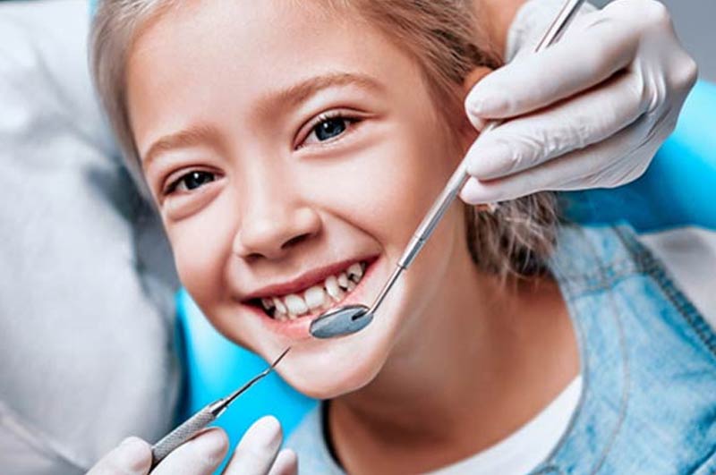 Come si svolge la prima visita dal dentista - Studio Pelagalli - Centro Odontoiatrico Roma
